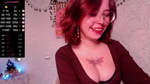 Snapshot of emmae__ chatting on 31, 12, 2024 Emma online show from 31, 12, 2024