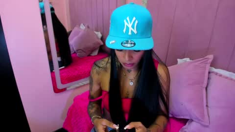 Snapshot of emmaebony_ chatting on 15, 5, 2026 emmaebony_ online show from 15, 5, 2026