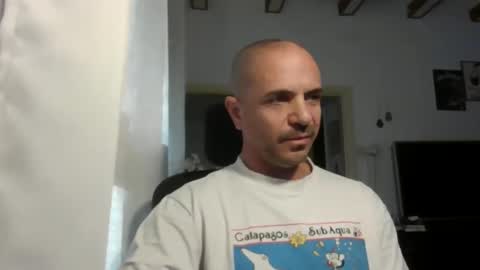 Snapshot of emmagold123 chatting on 1, 11, 2025 Ariel online show from 1, 11, 2025