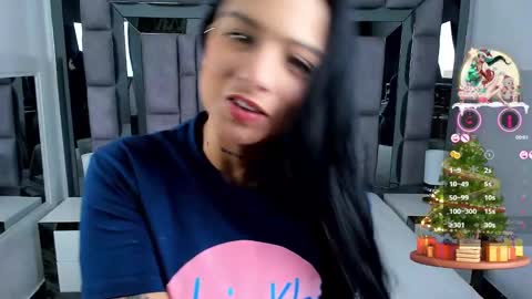 Snapshot of emmahill1 chatting on 8, 12, 2024 EMMA HILL online show from 8, 12, 2024