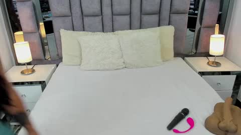 Snapshot of emmahill1 chatting on 29, 1, 2025 EMMA HILL online show from 29, 1, 2025