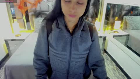 Snapshot of emmahill1 chatting on 24, 10, 2025 EMMA HILL online show from 24, 10, 2025