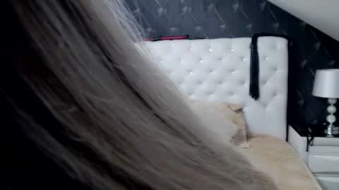 Snapshot of emmamavis chatting on 3, 11, 2025 Emma Mavis online show from 3, 11, 2025