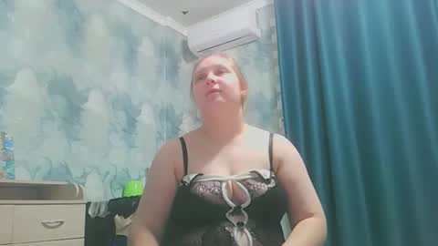 emmamelody online show from 28, 9, 2025