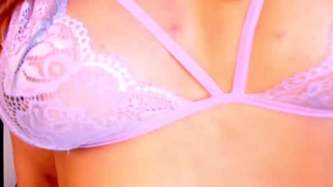 Snapshot of emmanaughty_ chatting on 20, 9, 2025 emmanaughty_ online show from 20, 9, 2025