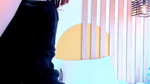 Snapshot of emmanaughty_ chatting on 21, 9, 2025 emmanaughty_ online show from 21, 9, 2025