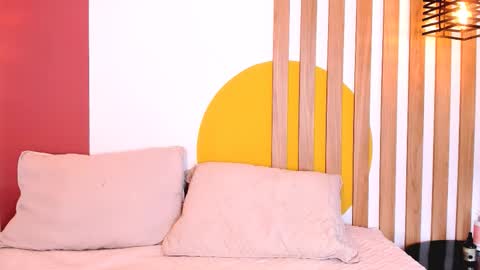 Snapshot of emmanaughty_ chatting on 11, 10, 2025 emmanaughty_ online show from 11, 10, 2025