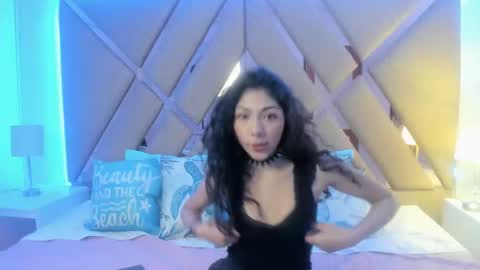 Snapshot of emmaskinny_ chatting on 23, 9, 2025 Emma online show from 23, 9, 2025