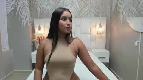 emmathompson__ online show from 13, 3, 2026