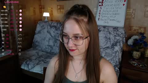 Snapshot of emmatiny chatting on 8, 12, 2024 Mia online show from 8, 12, 2024