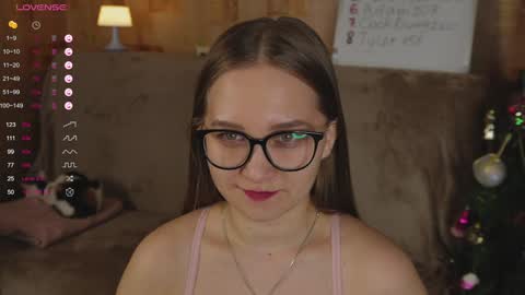 Snapshot of emmatiny chatting on 11, 1, 2025 Mia online show from 11, 1, 2025