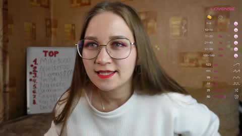 Snapshot of emmatiny chatting on 12, 3, 2025 Mia online show from 12, 3, 2025