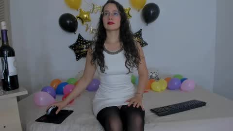 Emma Torres online show from 30, 12, 2024