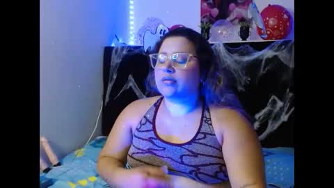 Snapshot of emmatower chatting on 9, 10, 2025 emmatower online show from 9, 10, 2025