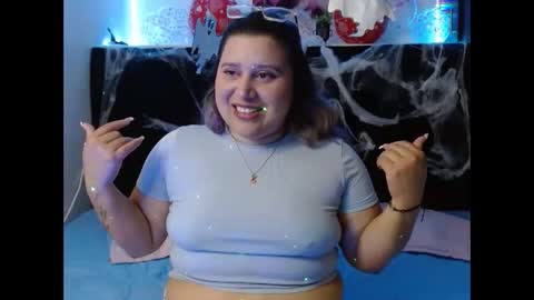 Snapshot of emmatower chatting on 15, 10, 2025 emmatower online show from 15, 10, 2025