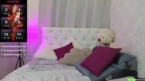 Snapshot of emmawarren chatting on 7, 3, 2026 Emma Warren online show from 7, 3, 2026