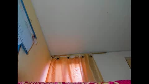 hi im emmalina welcome to your happy place online show from 4, 3, 2025