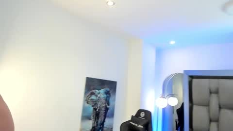 Emmet online show from 11, 10, 2025