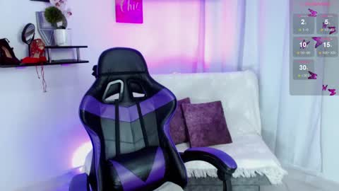 Emmi Cam online show from 4, 5, 2026