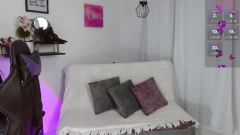 Emmi Cam online show from 24, 6, 2026