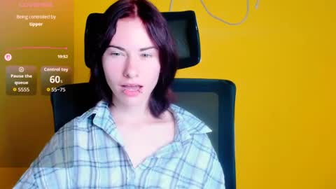 Snapshot of emmi_rossum chatting on 18, 7, 2026 Emmi online show from 18, 7, 2026