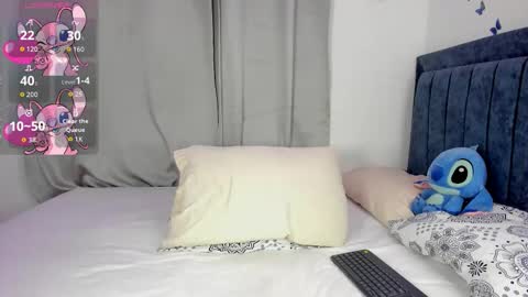 Snapshot of emmie_bunny chatting on 20, 10, 2025 Emmie online show from 20, 10, 2025