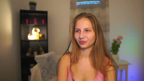 Snapshot of emmie_murray chatting on 7, 3, 2026 Emmie online show from 7, 3, 2026