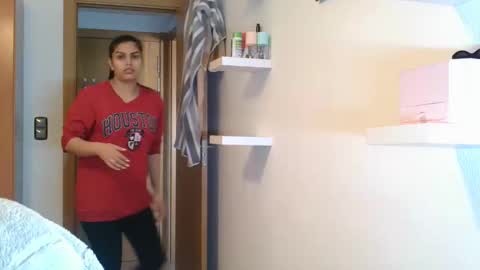 emmie online show from 6, 11, 2025