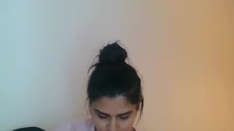 emmie online show from 21, 12, 2025