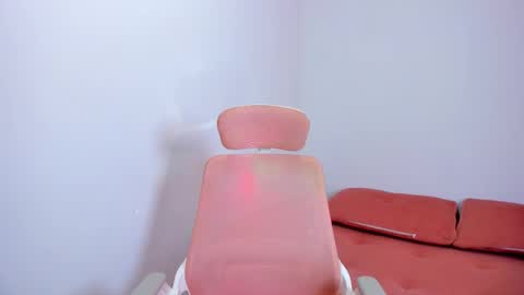 Snapshot of emmiejones_ chatting on 17, 3, 2026 Emmi online show from 17, 3, 2026