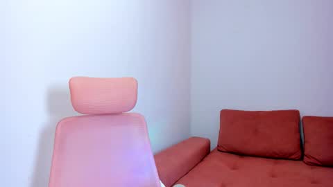 Snapshot of emmiejones_ chatting on 20, 3, 2026 Emmi online show from 20, 3, 2026