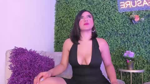 Emmiily online show from 3, 3, 2025
