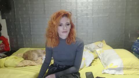 Snapshot of emmily000 chatting on 1, 1, 2025 Emmily000 online show from 1, 1, 2025