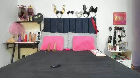          online show from 9, 4, 2026