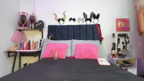 Snapshot of emmily_giraldo chatting on 21, 7, 2026 online show from 21, 7, 2026