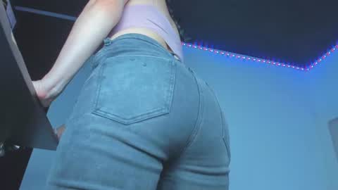 emmily_jade_ online show from 20, 6, 2026