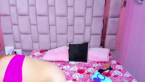 Snapshot of emmily_walker chatting on 31, 10, 2025 EmmilyWalker online show from 31, 10, 2025