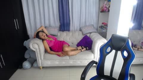 Emmily online show from 20, 12, 2024