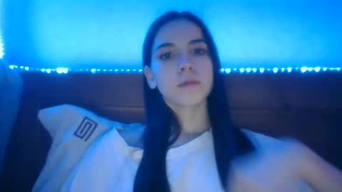 Snapshot of emmy_huff chatting on 10, 12, 2024 emmy_huff online show from 10, 12, 2024