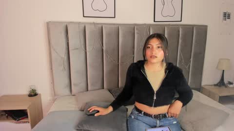Emily  Laila  online show from 11, 1, 2025