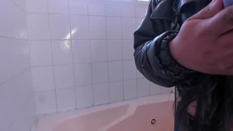 Emily  Laila  online show from 15, 1, 2025