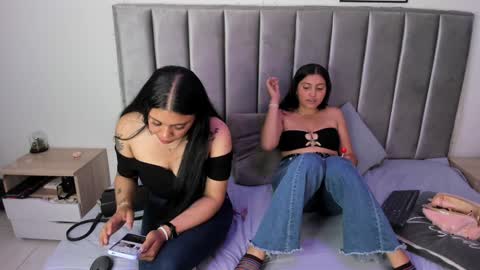 Emily  Laila  online show from 5, 2, 2025