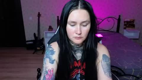 Emmy Bright     50  online show from 1, 5, 2026