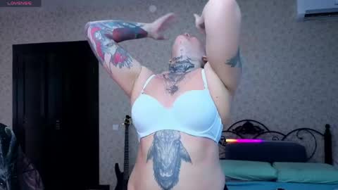 Emmy Bright     50  online show from 5, 6, 2026