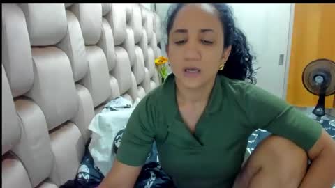 emperatriztapia online show from 6, 1, 2025