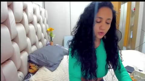 emperatriztapia online show from 13, 1, 2025