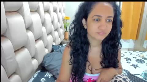emperatriztapia online show from 13, 2, 2025