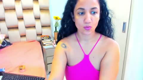 Snapshot of emperatriztapia chatting on 12, 6, 2026 emperatriztapia online show from 12, 6, 2026