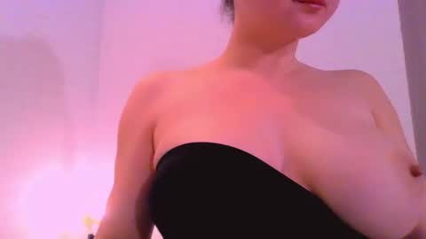 M online show from 9, 4, 2026