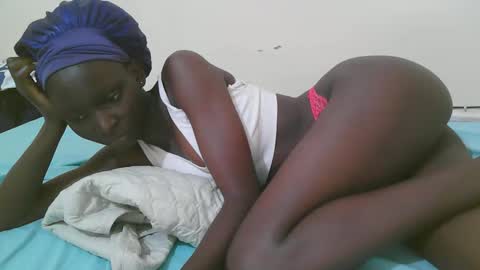 Snapshot of empress_ivy1 chatting on 14, 4, 2026 empress_ivy1 online show from 14, 4, 2026
